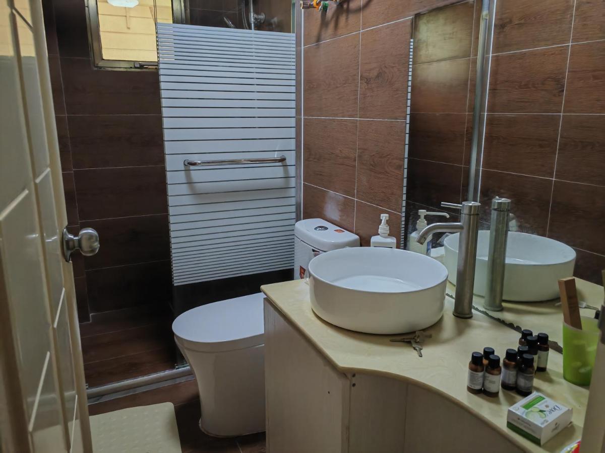 Lata Hotel Nuku'alofa Esterno foto